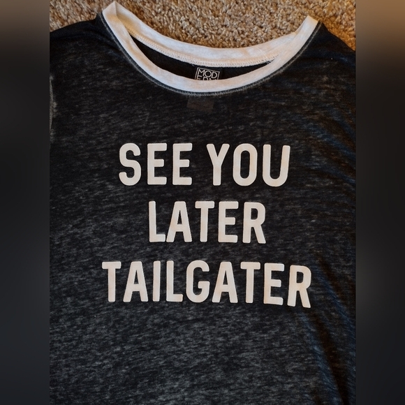 Modern Lux Tailgater Gray and White T-shirt XL - Picture 4 of 8